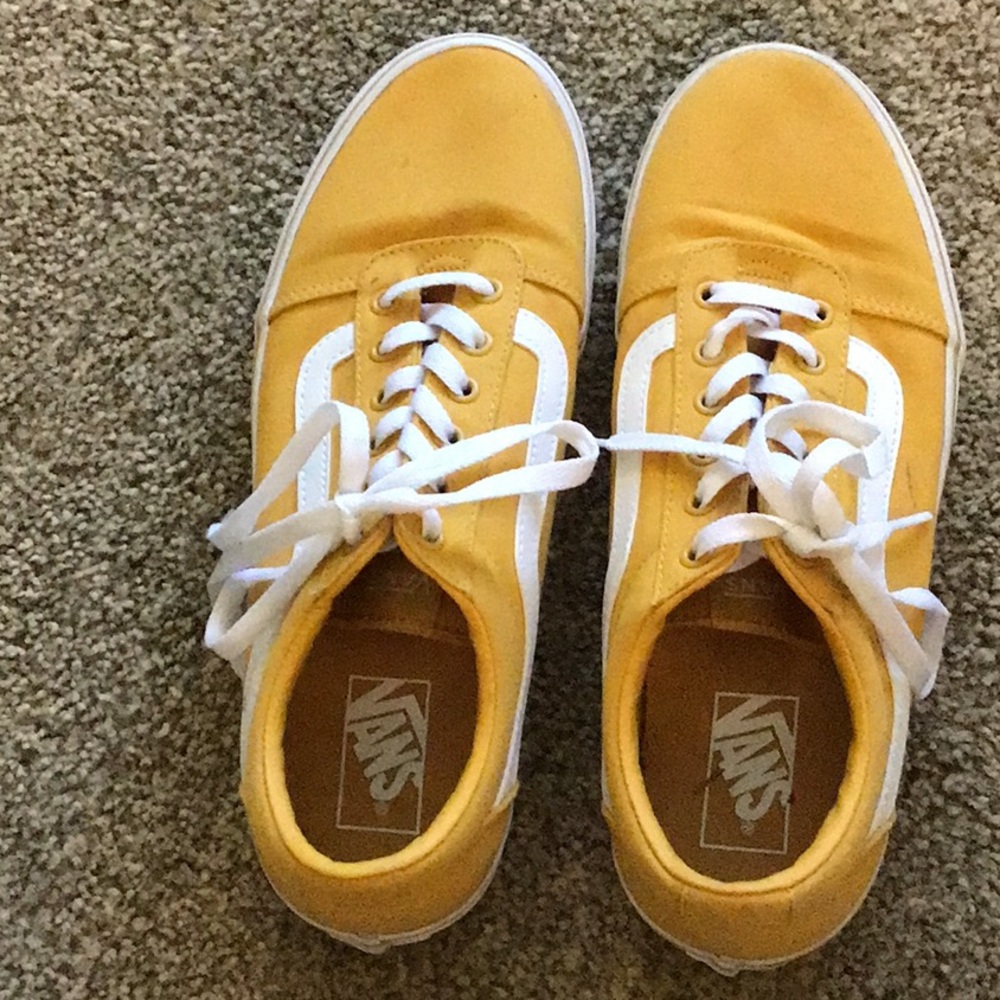 Vans Classic Yellow and White Shoes - Picture 4 of 8